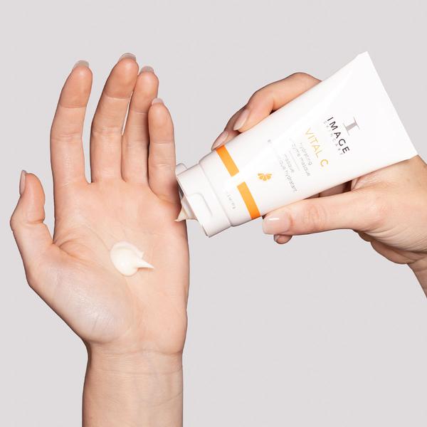 IMAGE - Vital C Hydrating Enzyme Masque - Image 3