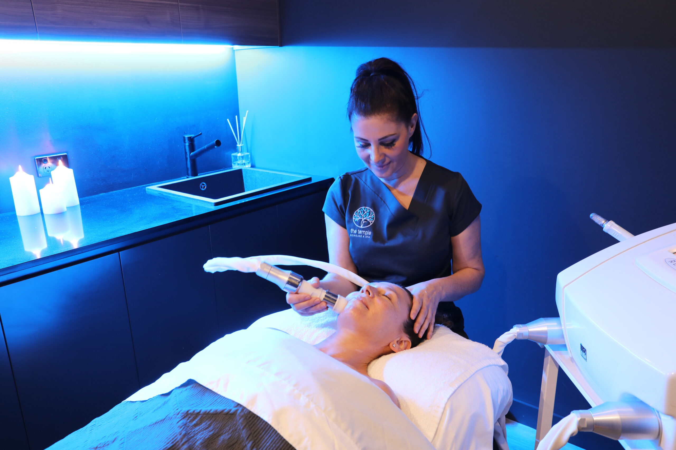 Medi-spa skincare vs day spa: what’s the difference?